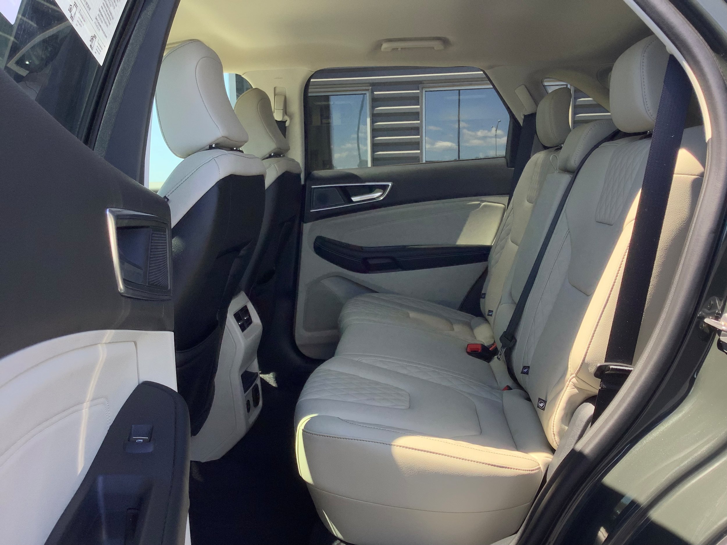Certified 2024 Ford Edge Titanium AWD/4WD image 11