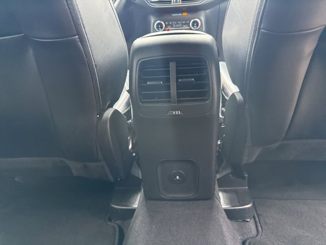 Certified 2025 Ford Escape ST-Line Select AWD/4WD image 33