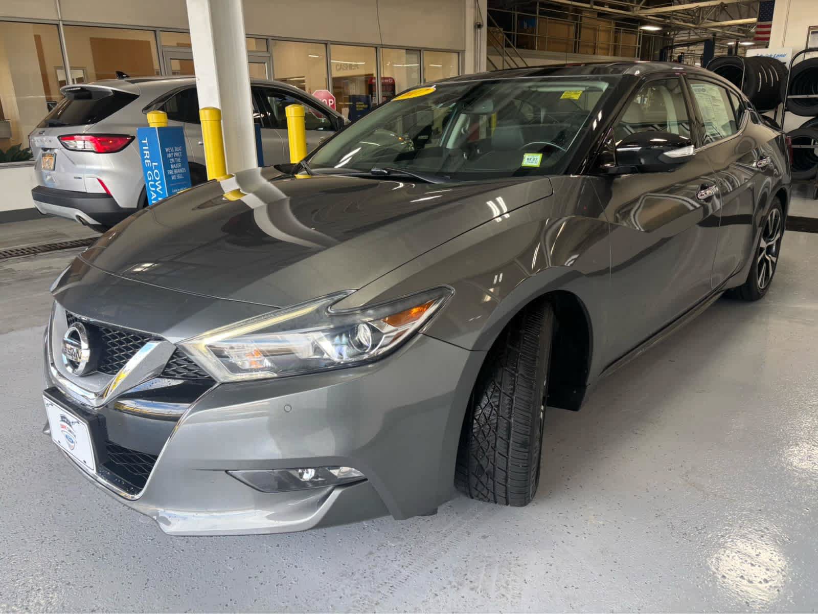 Used 2017 Nissan Maxima Platinum FWD image 5
