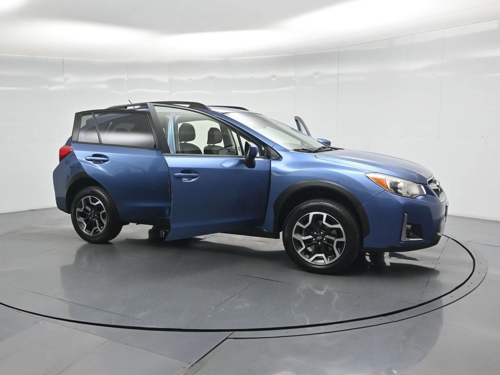 Used 2017 Subaru Crosstrek 2.0i Premium image 39