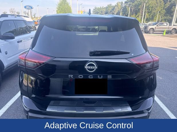 Used 2026 Nissan Rogue SV w/ Cold Weather Package FWD image 5