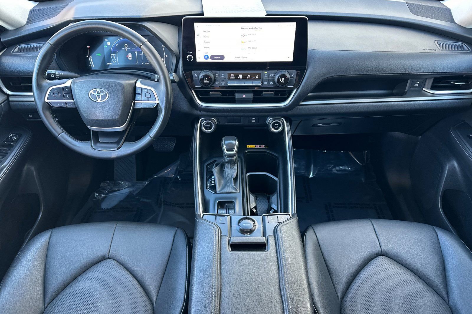 Used 2024 Toyota Grand Highlander XLE image 12