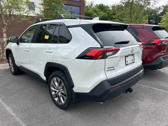 Used 2022 Toyota RAV4 XLE Premium AWD/4WD image 5