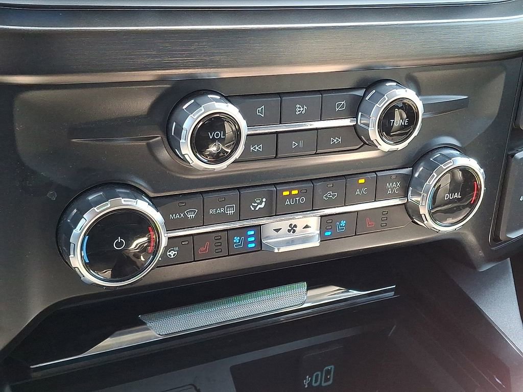 Certified 2023 Ford F350 Lariat w/ Lariat Ultimate Package image 17