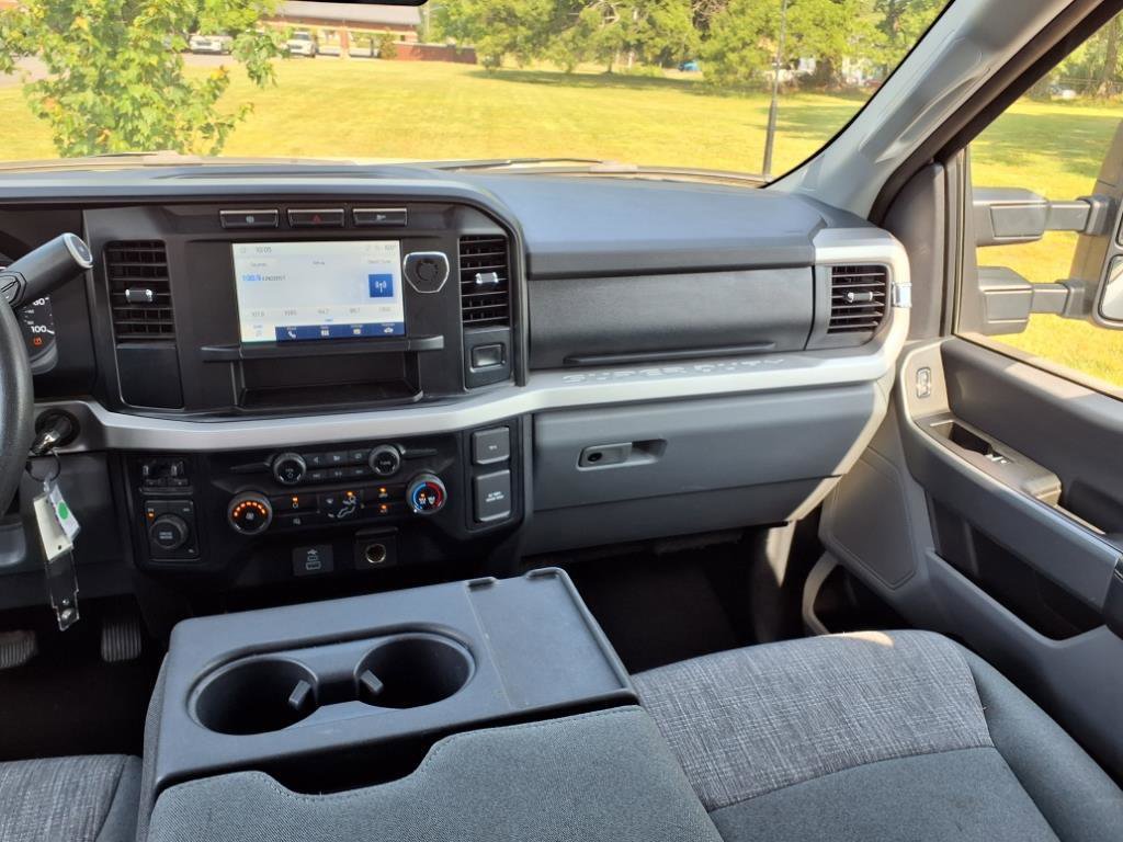 Certified 2024 Ford F350 XLT image 24