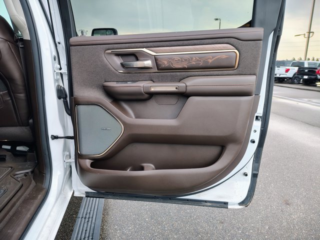 Used 2025 RAM 1500 Limited AWD/4WD image 16