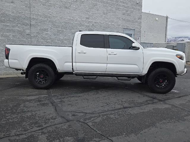 Used 2018 Toyota Tacoma TRD Sport w/ Technology Package image 6