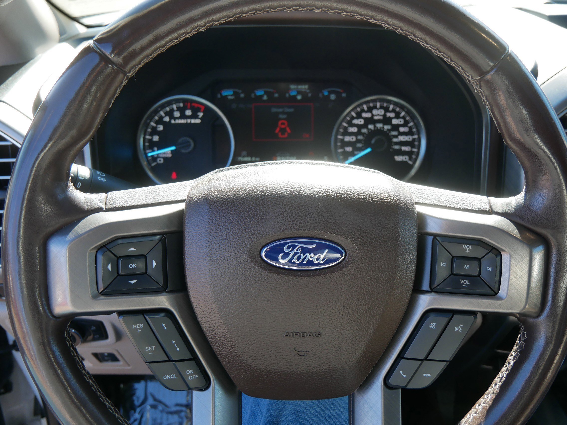 Certified 2019 Ford F150 Limited w/ Trailer Tow Package image 25