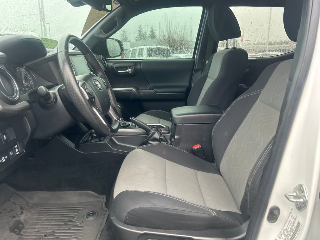 Used 2023 Toyota Tacoma TRD Off-Road image 5