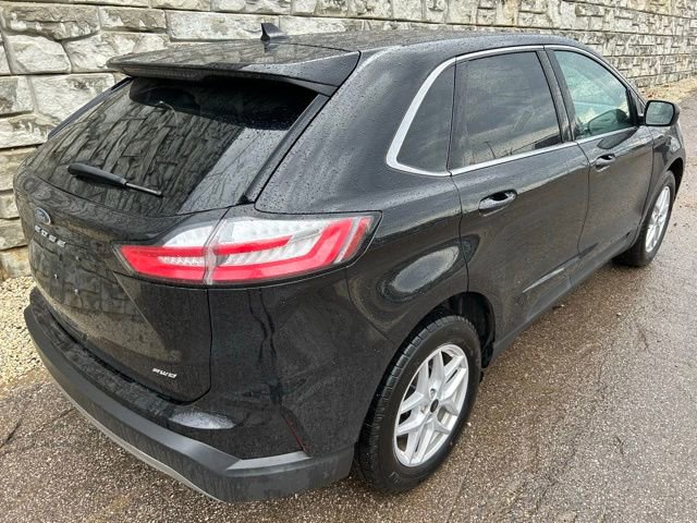 Certified 2024 Ford Edge SEL w/ Convenience Package AWD/4WD image 5