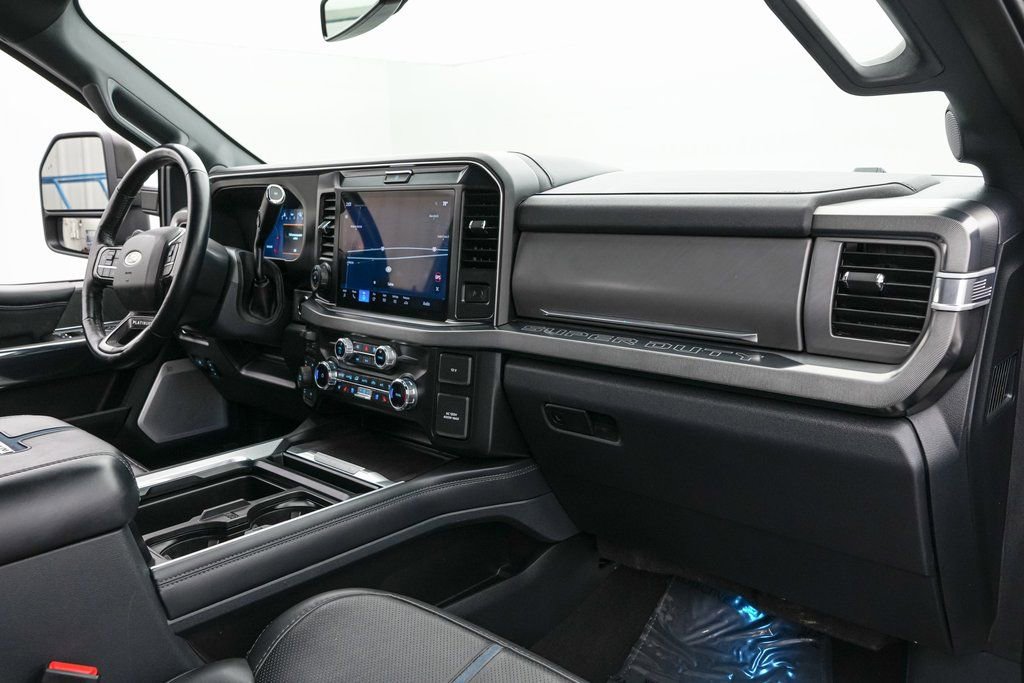 Certified 2025 Ford F350 Platinum AWD/4WD image 24