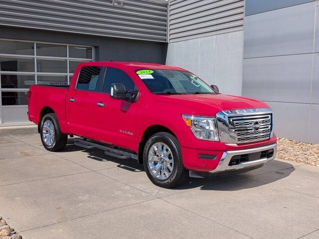 Used 2024 Nissan Titan SV w/ SV Convenience Package AWD/4WD image 1