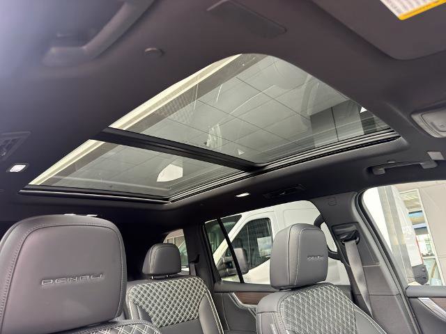 Used 2026 GMC Acadia Denali w/ Super Cruise Package image 15