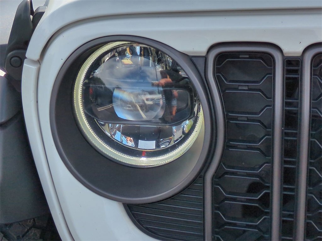 Used 2024 Jeep Wrangler Unlimited Rubicon image 10