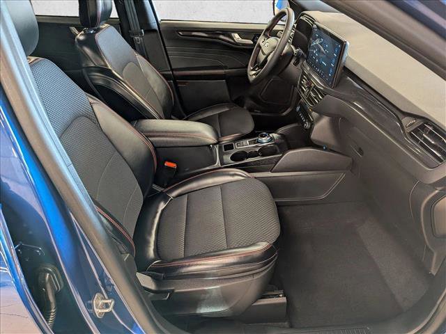Certified 2023 Ford Escape ST-Line w/ Tech Pack #1 AWD/4WD image 24