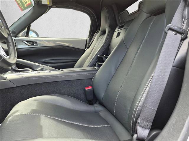Used 2025 MAZDA MX-5 Miata Grand Touring w/ Weather Package RWD image 16