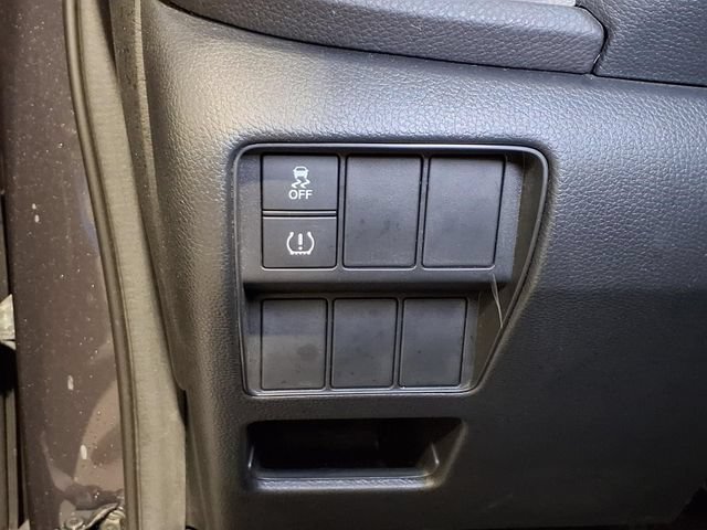 Used 2017 Honda CR-V LX image 18