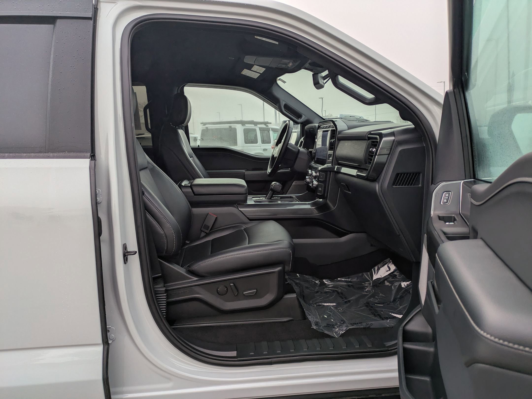 Certified 2023 Ford F150 XLT w/ Equipment Group 302A High image 35