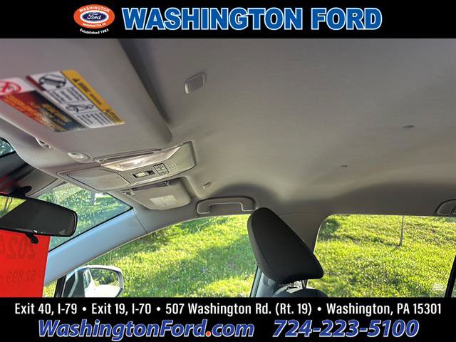 Used 2024 Toyota RAV4 XLE w/ Weather Package AWD/4WD image 15