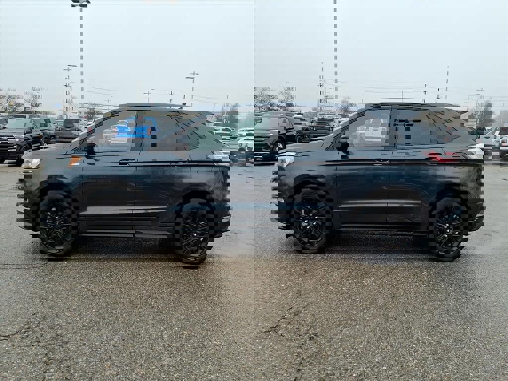 Certified 2024 Ford Edge ST-Line image 2