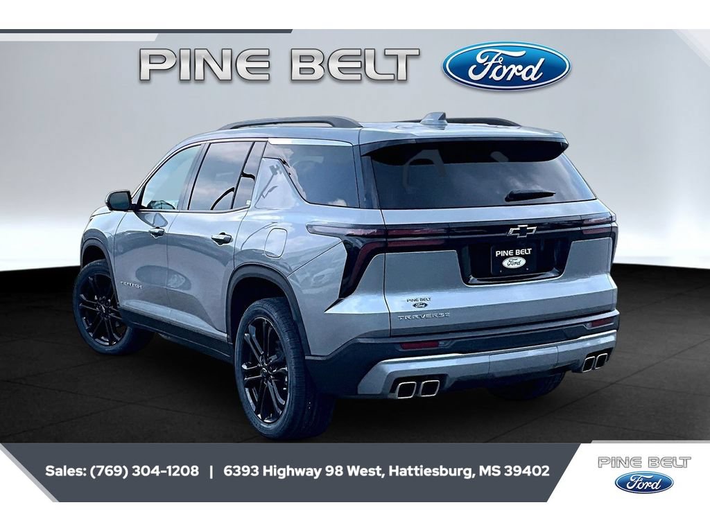 Used 2025 Chevrolet Traverse LT w/ Driver Confidence Package FWD image 2