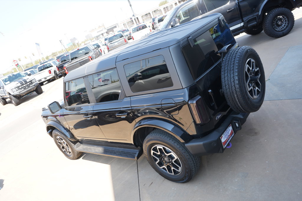 Certified 2025 Ford Bronco Outer Banks AWD/4WD image 13