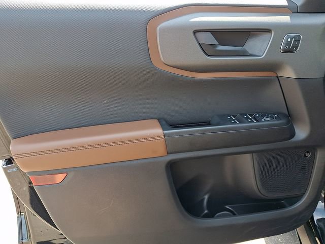 Certified 2025 Ford Bronco Sport Outer Banks w/ Outer Banks Tech Package+ AWD/4WD image 12