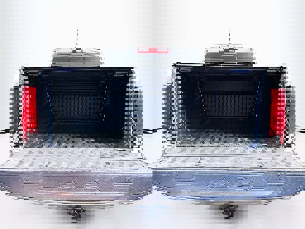 Used 2023 Chevrolet Colorado LT w/ LT Convenience Package II image 21