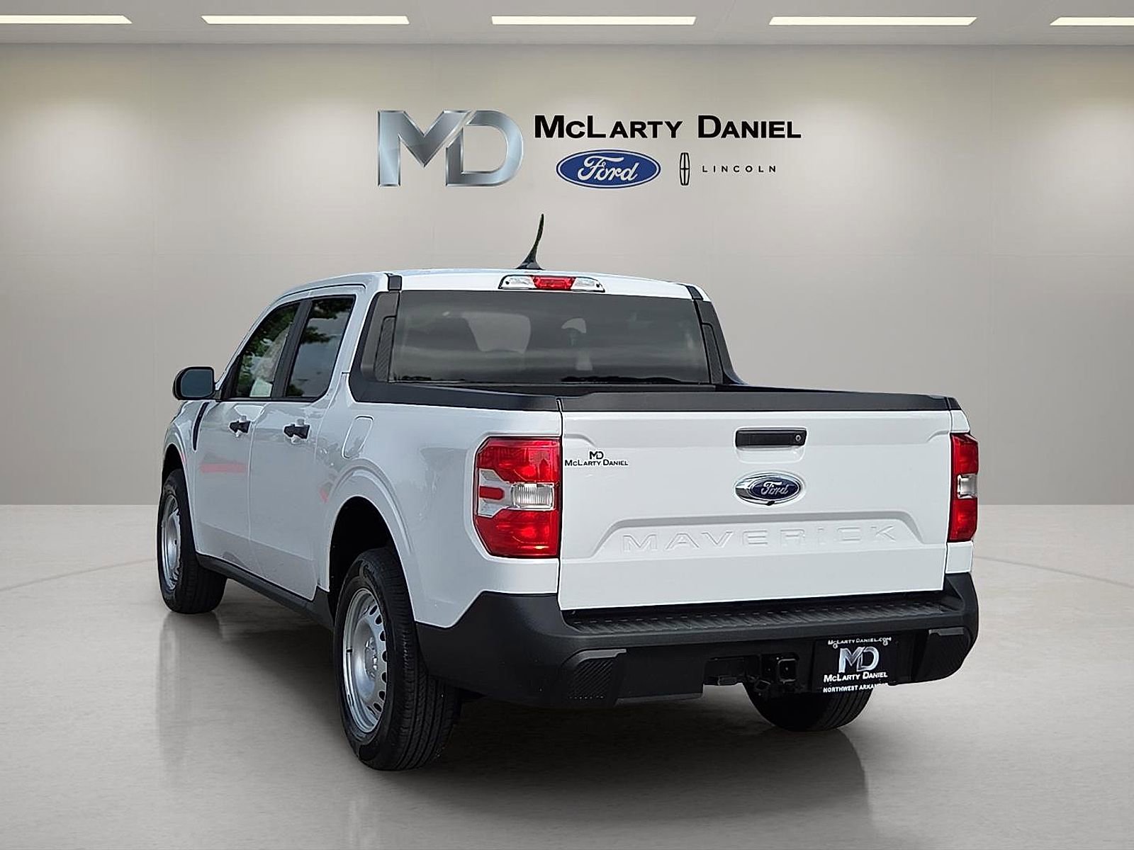 Certified 2022 Ford Maverick XL FWD image 4