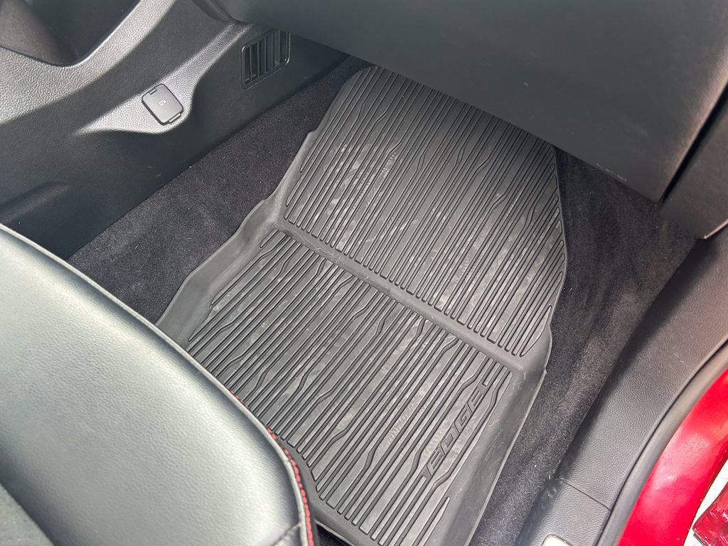 Certified 2023 Ford Edge ST-Line image 21