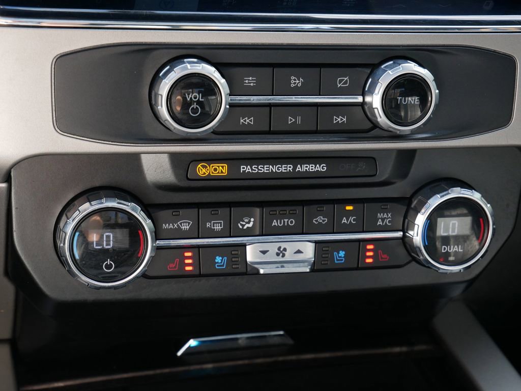 Certified 2022 Ford F250 Lariat w/ Tremor Off-Road Package image 23