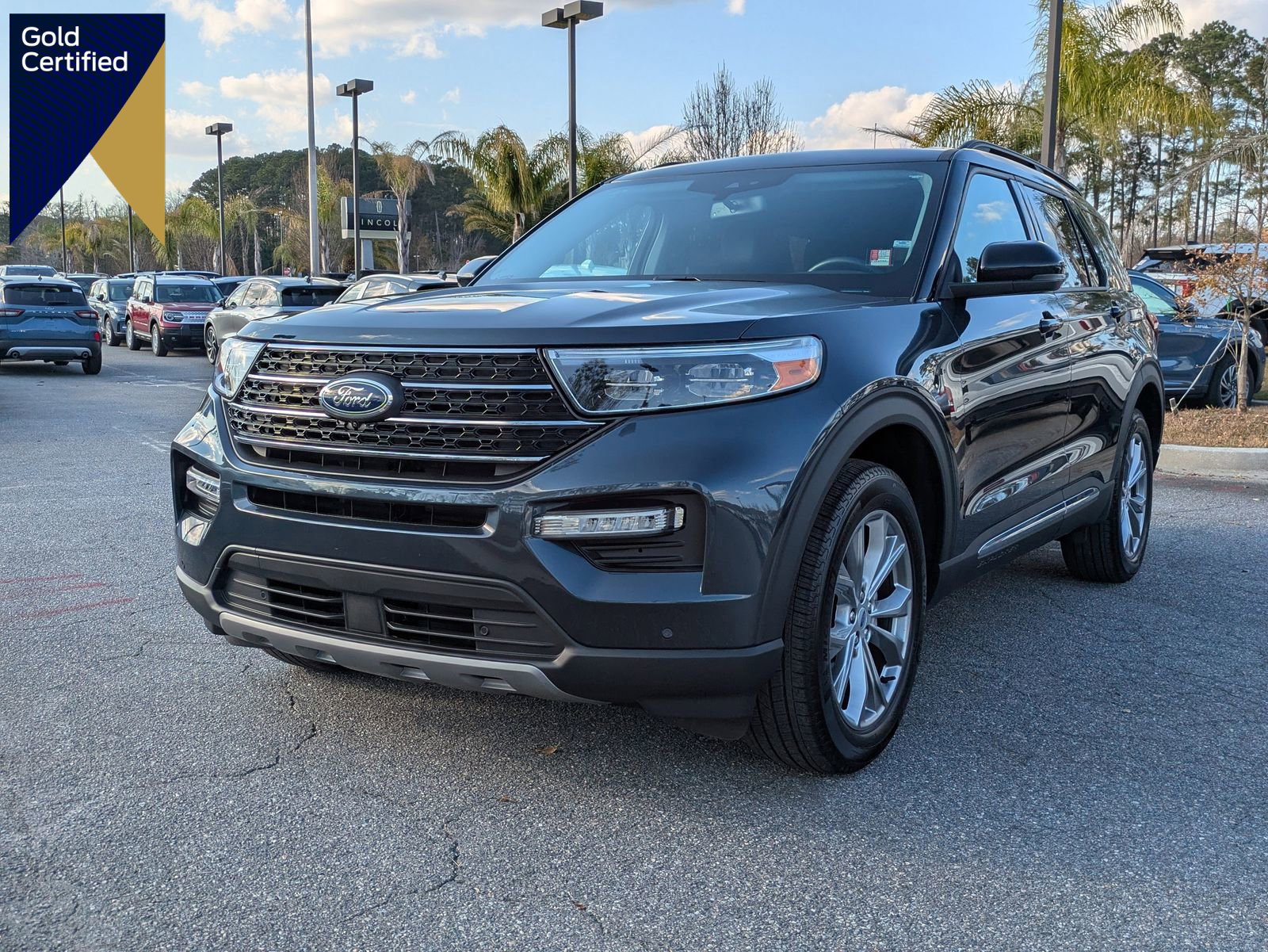 Certified 2023 Ford Explorer XLT w/ Equipment Group 202A