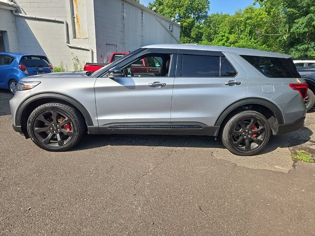 Certified 2022 Ford Explorer ST w/ Equipment Group 401A AWD/4WD image 9