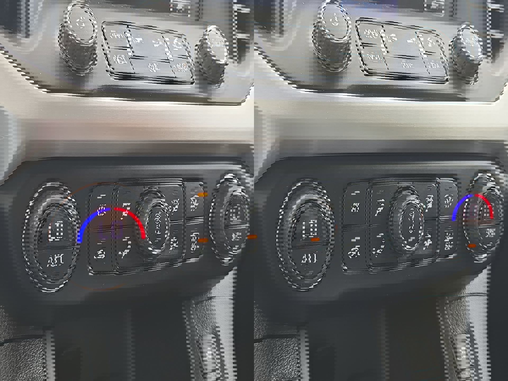 Used 2019 GMC Acadia SLE w/ LPO, Floor Liner Package AWD/4WD image 19