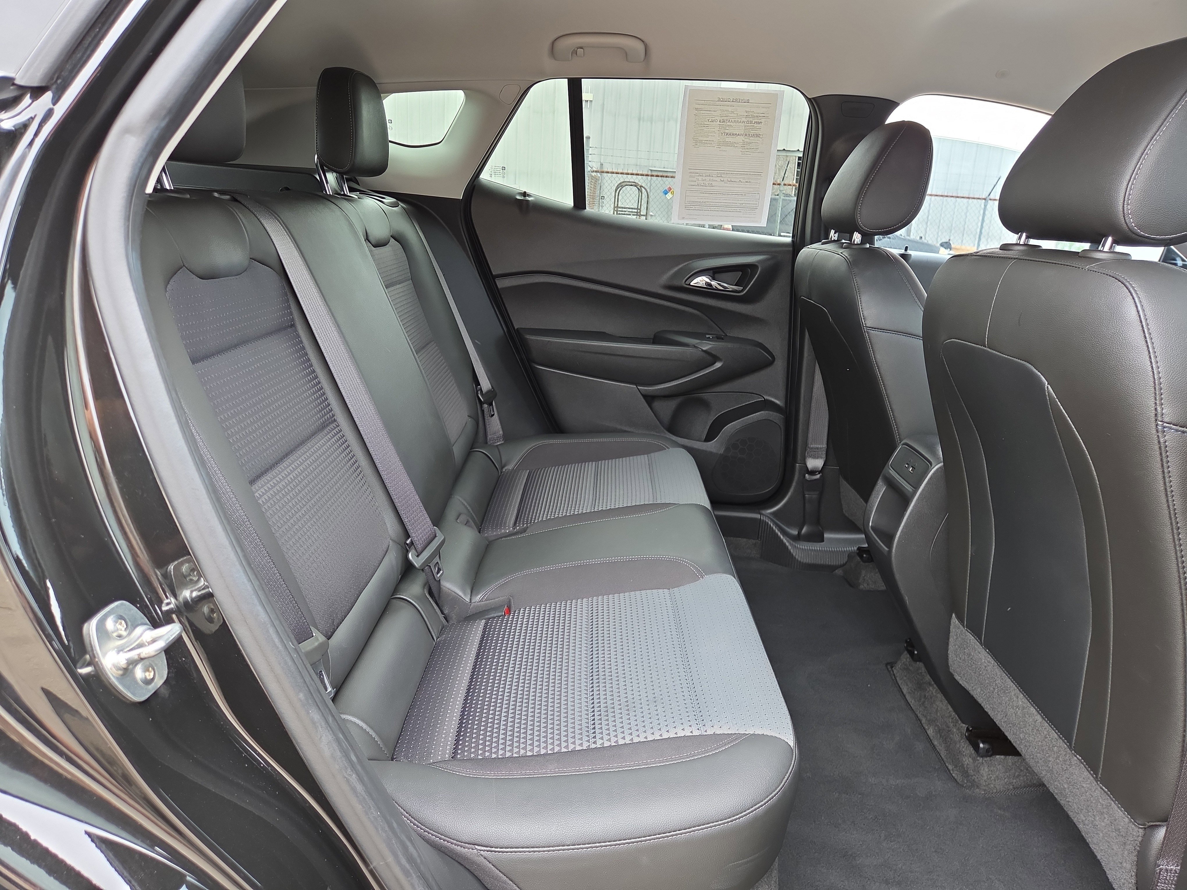 Used 2024 Chevrolet Trax LT w/ Driver Confidence Package FWD image 14