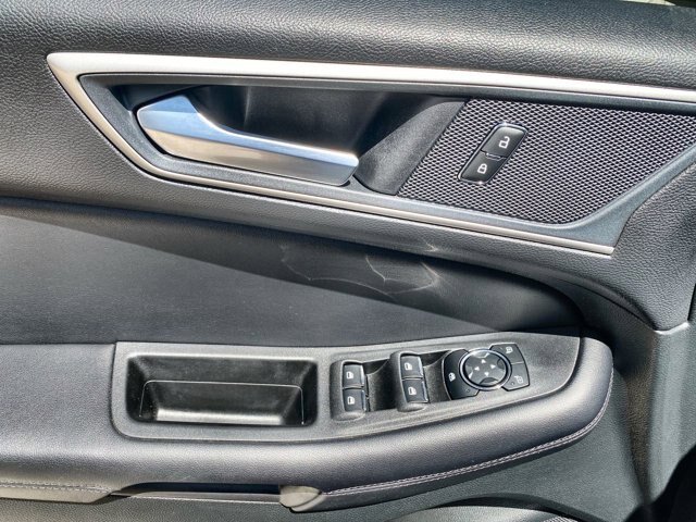 Certified 2024 Ford Edge SEL w/ Convenience Package AWD/4WD image 12