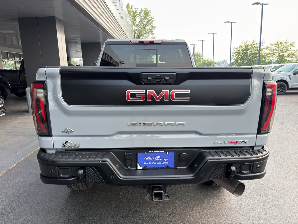 Used 2024 GMC Sierra 2500 AT4X w/ AT4X AEV Edition AWD/4WD image 17