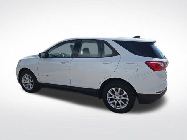 Used 2019 Chevrolet Equinox LS FWD image 4