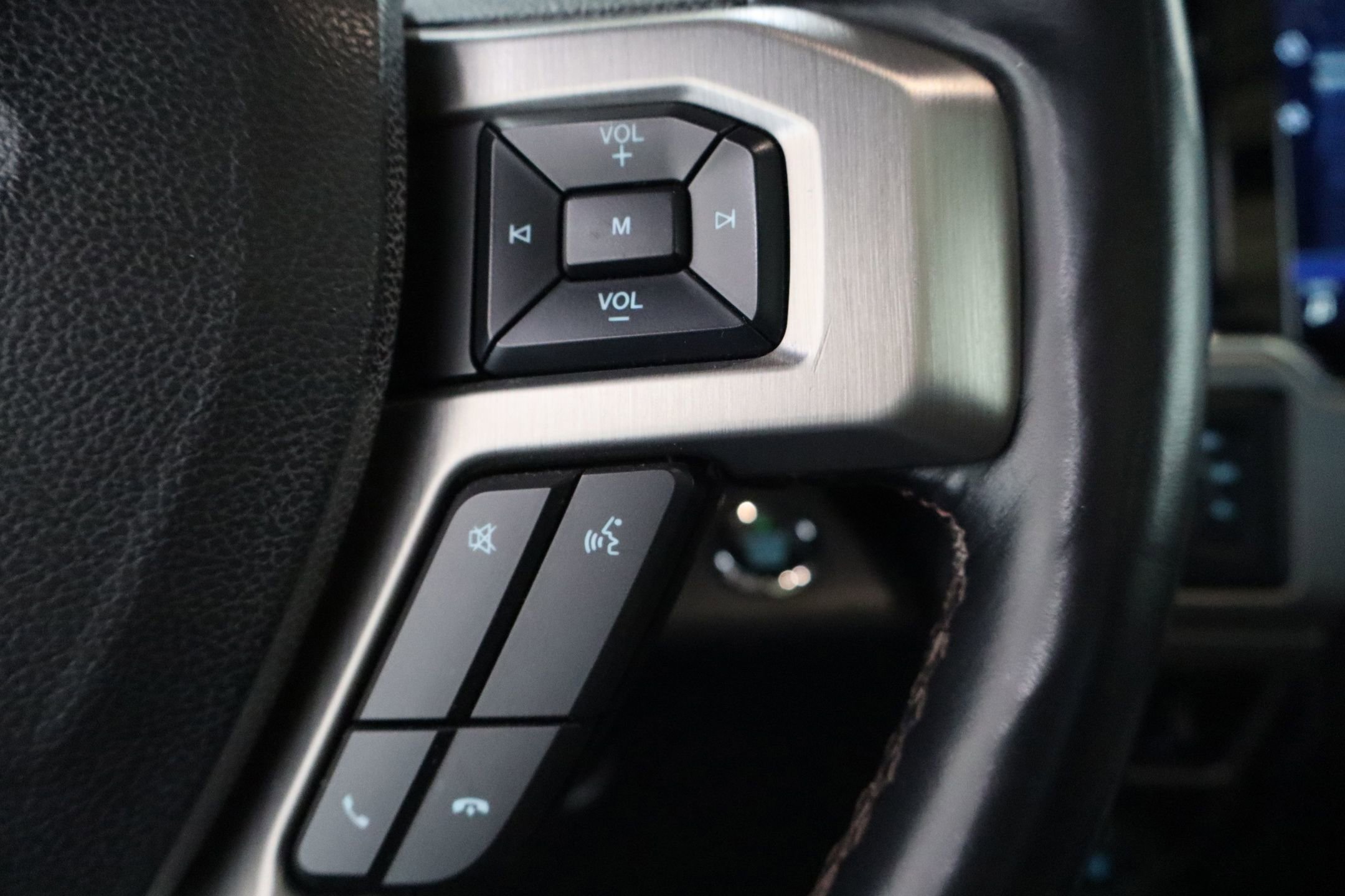 Certified 2022 Ford F250 Platinum w/ Tremor Off-Road Package image 17