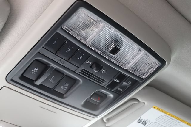 Used 2024 Toyota 4Runner Limited AWD/4WD image 40