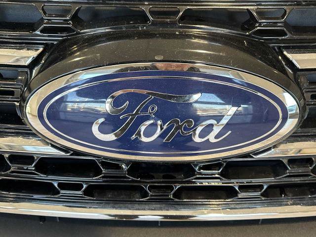 Certified 2020 Ford Explorer XLT w/ Equipment Group 202A image 30