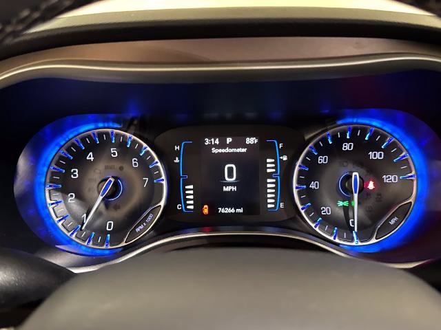 Used 2023 Chrysler Voyager LX FWD image 23
