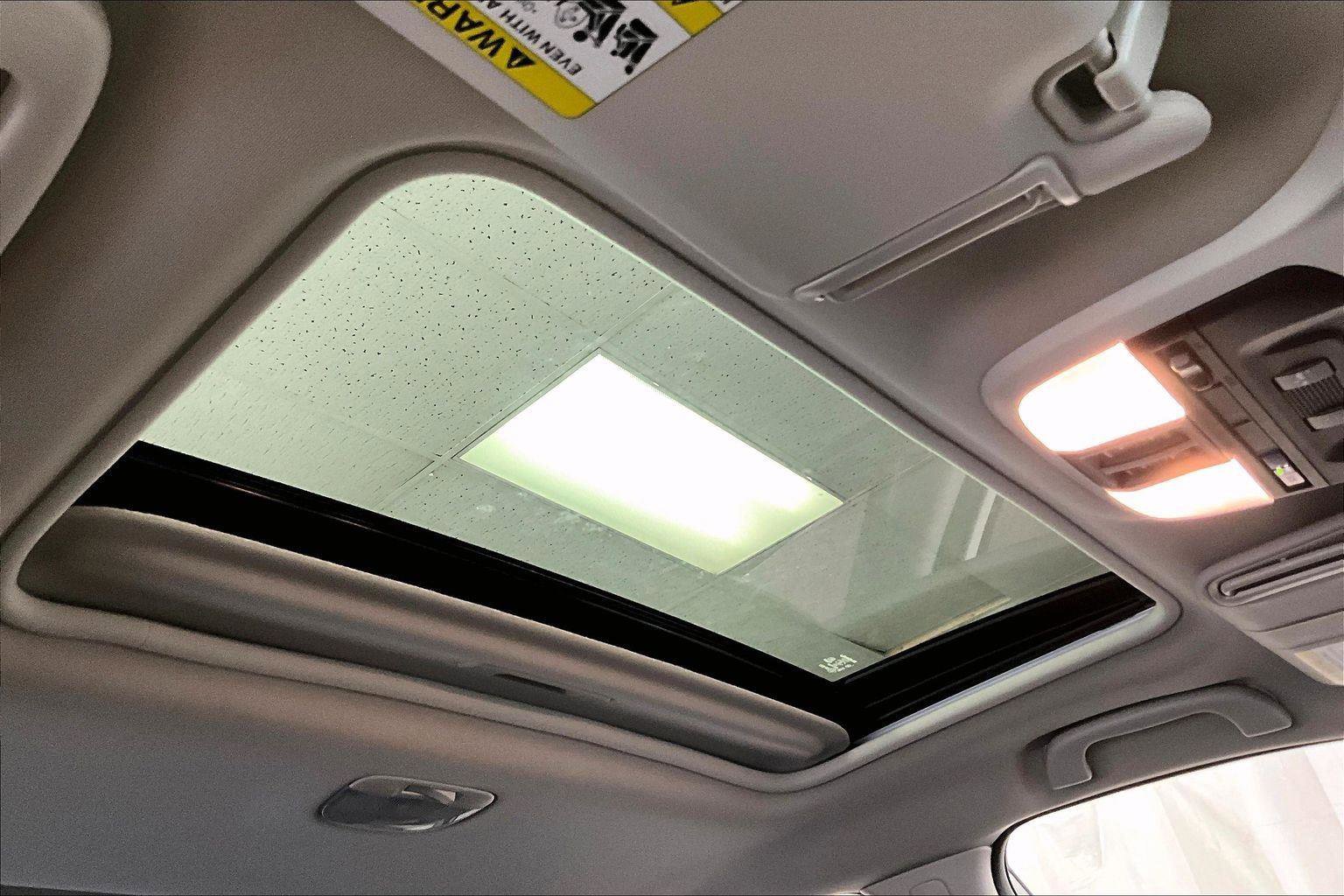 Used 2023 Subaru Crosstrek 2.5i Limited w/ Moonroof Package image 21