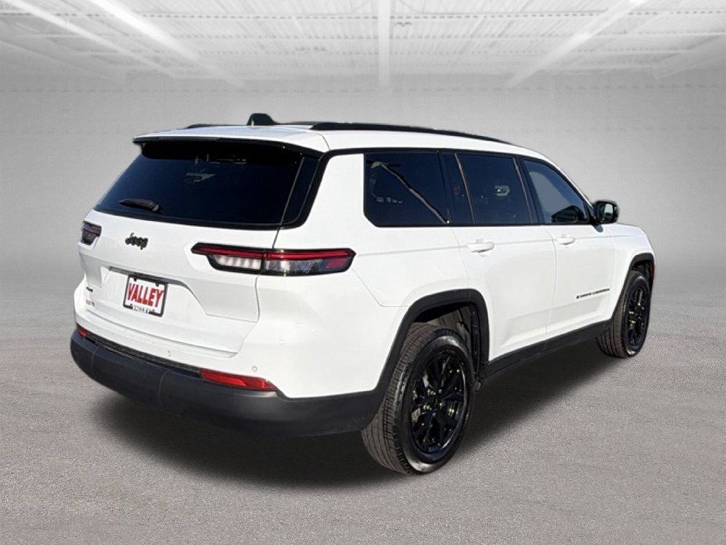 Used 2024 Jeep Grand Cherokee L Laredo AWD/4WD image 12