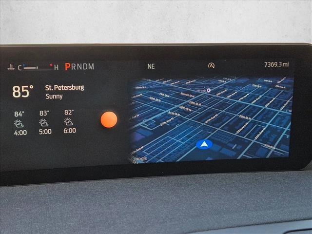 Certified 2025 Ford Expedition Active image 11