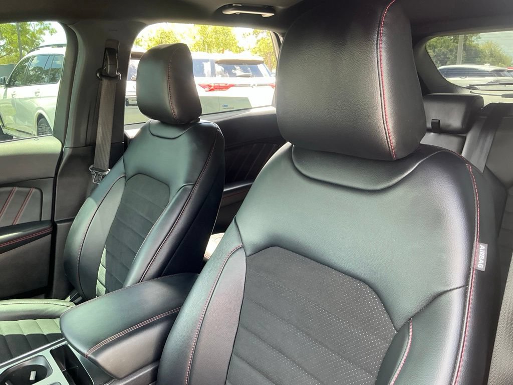 Certified 2024 Ford Edge ST-Line AWD/4WD image 19