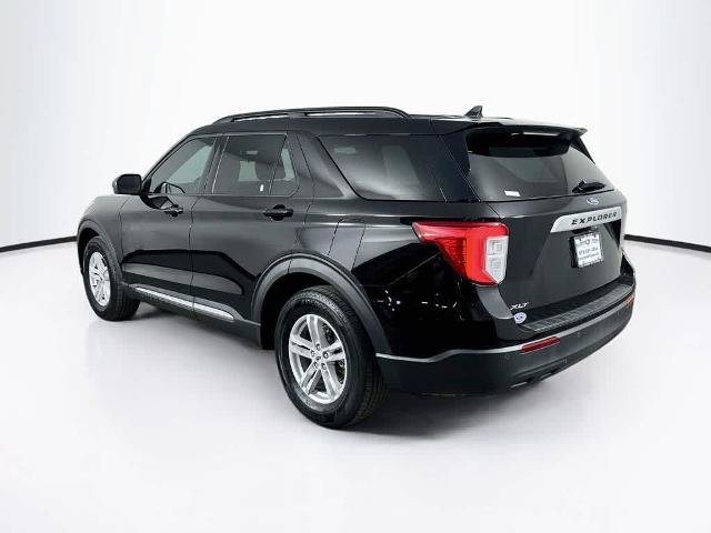 Certified 2023 Ford Explorer XLT RWD image 4