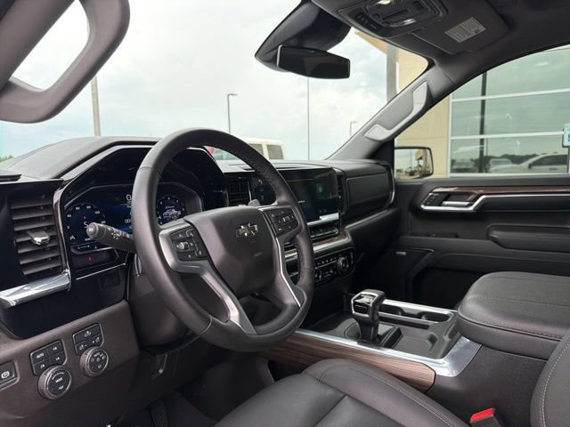 Used 2024 Chevrolet Silverado 1500 RST w/ Convenience Package II AWD/4WD image 15