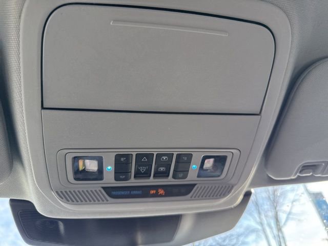 Certified 2022 Ford Explorer XLT w/ Equipment Group 202A image 30