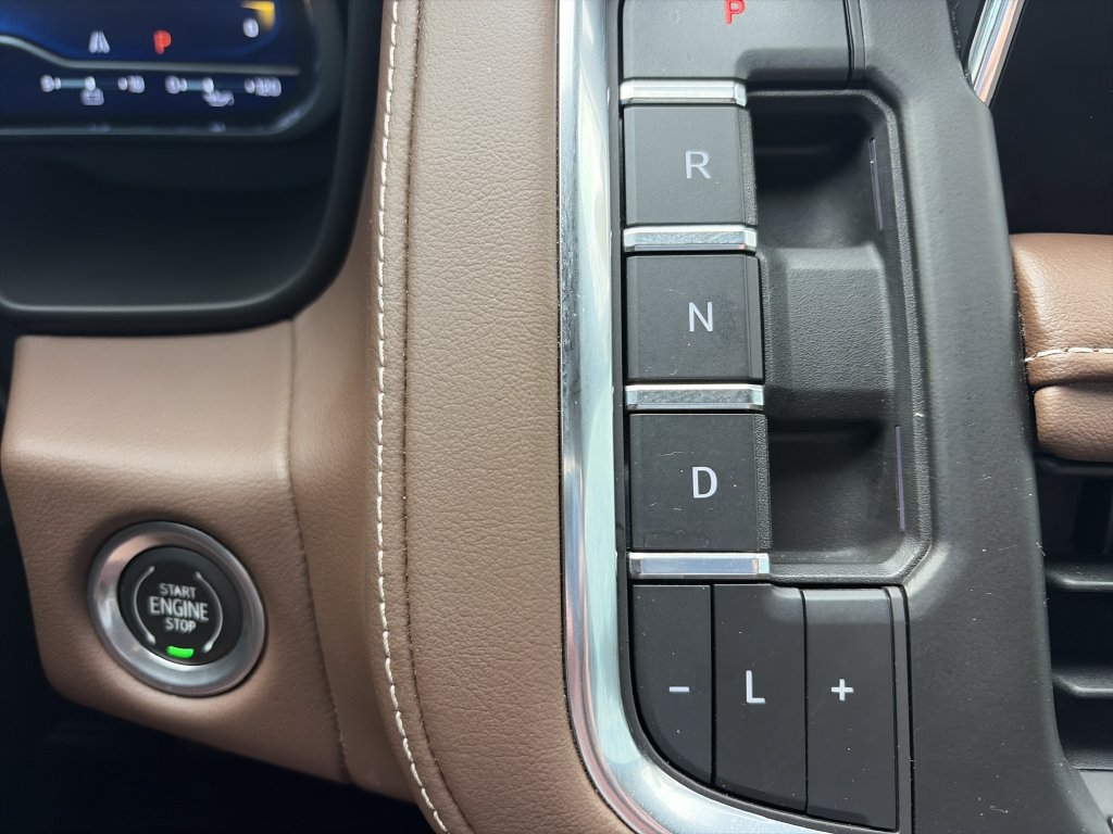 Used 2023 Chevrolet Tahoe High Country RWD image 28